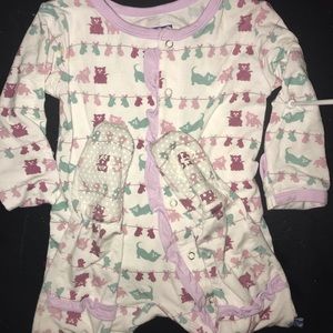 6-12 month Kittens and Mittens Kickee